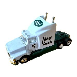😎 Vintage 1998 N. Y. Jets white/tan detachable Ford Aeromax truck by Whi…